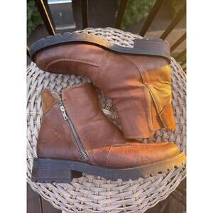 Casta Women's Saddle Brown Leather Side Zipper Ankle Boots 41/9.5 Portugal